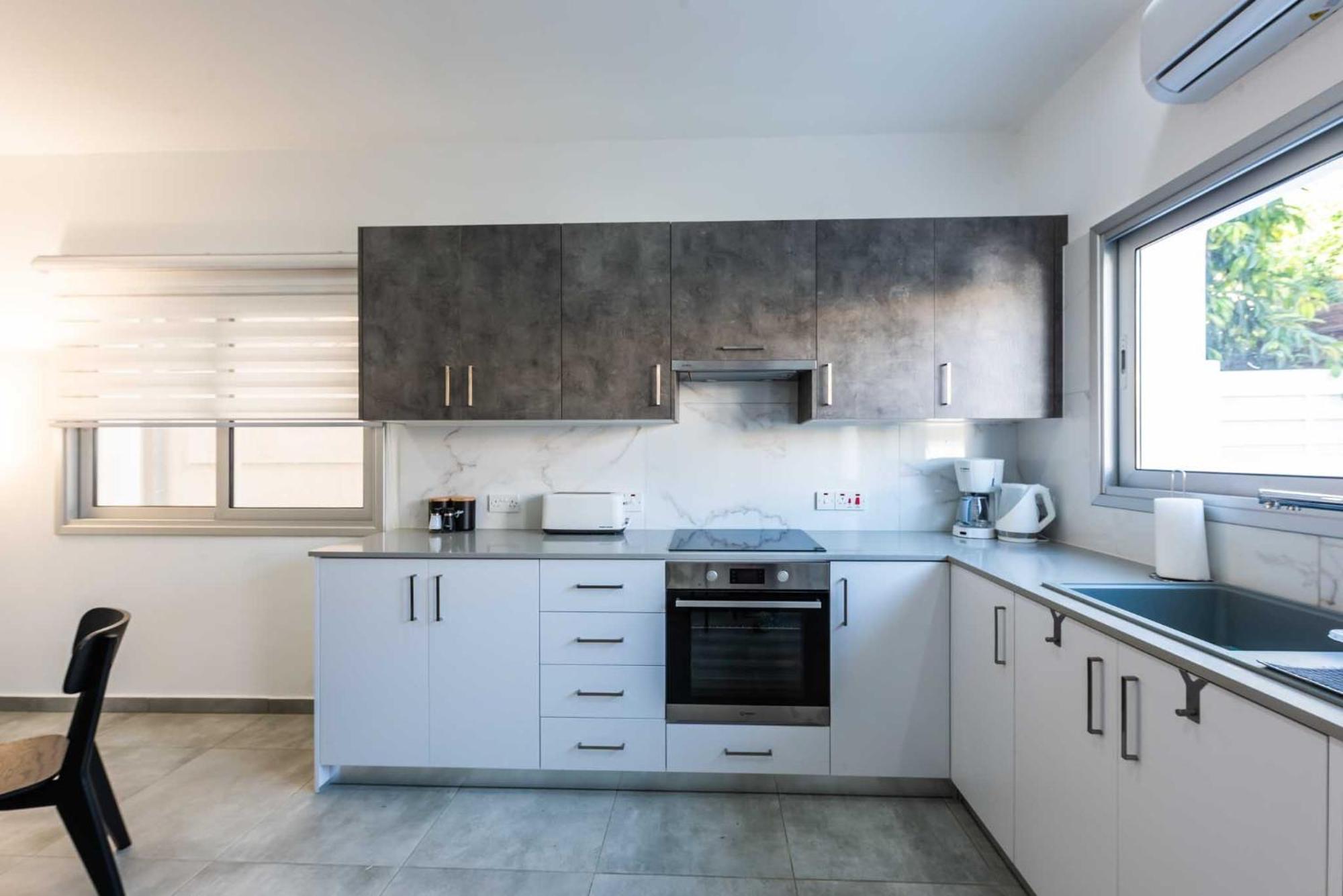 Kition City Apartments - Central Location Ларнака Екстериор снимка
